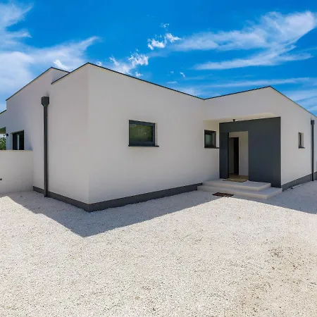 Valle By Interhome * Bale