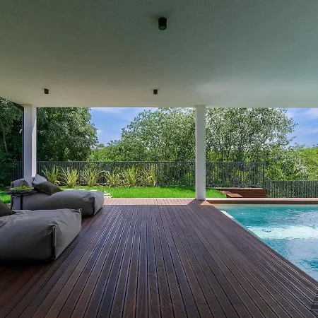 Valle By Interhome * بالي